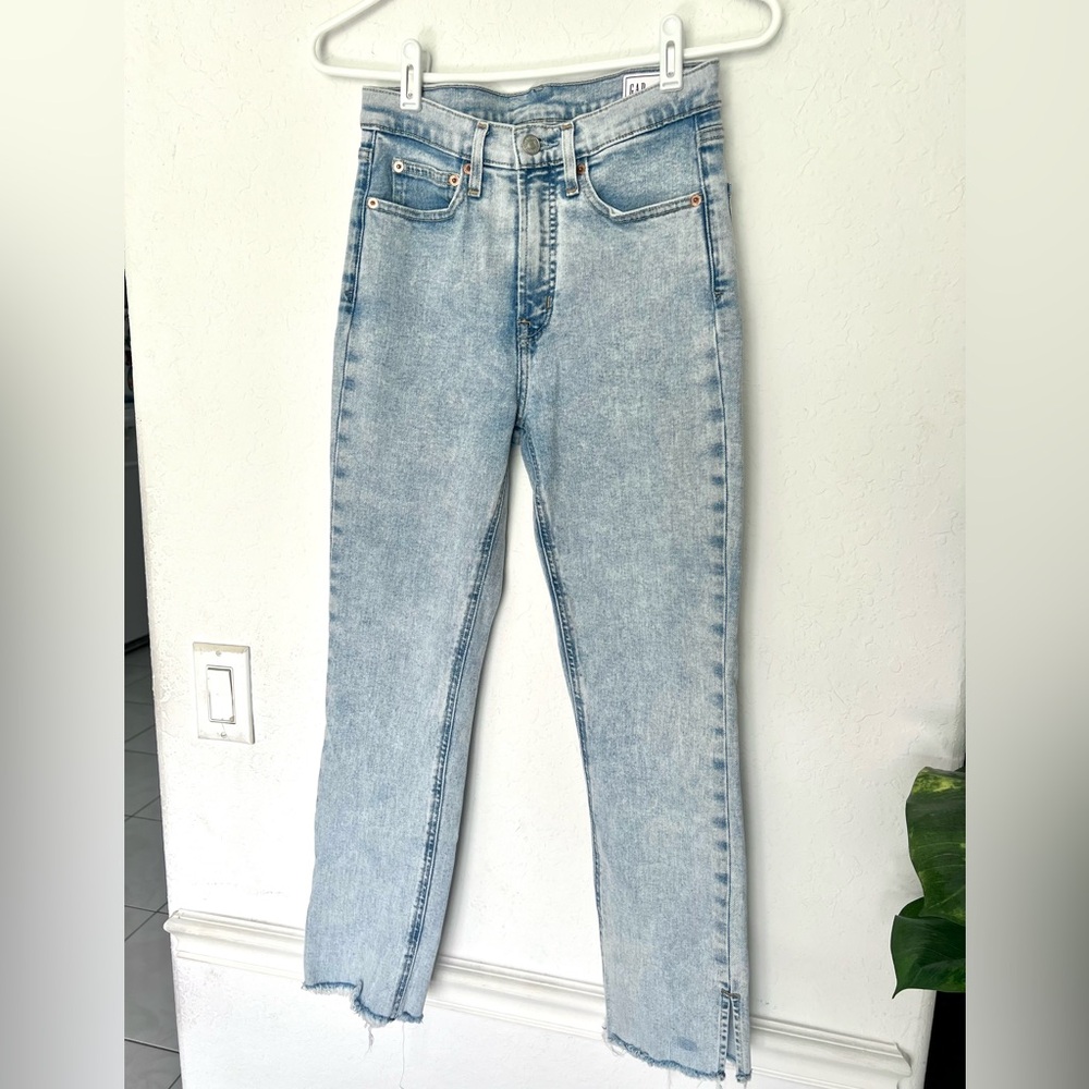 GAP vintage slim high rise jeans. Light acid wash. Size 26 petite.